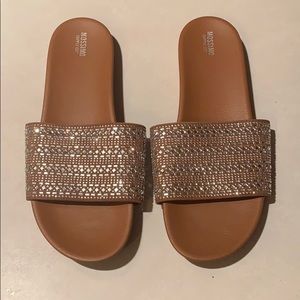 Mossimo Slide one size 10